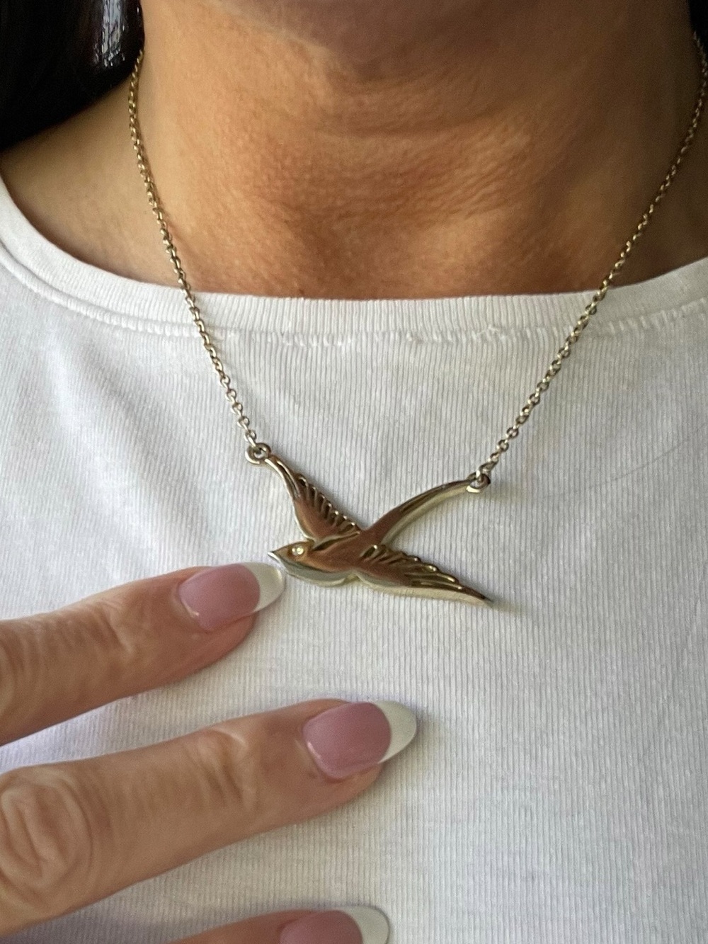 Cookie Lee Gold Tone Swallow Bird Necklace Rhinestone Eye